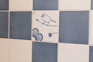 Close up of the bird tile